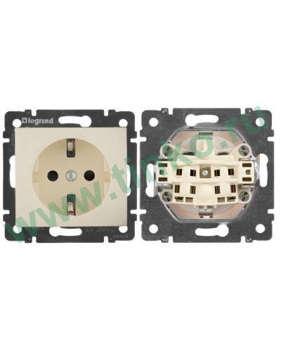 Розетка Valena 2К+3 с защитными шторками, на винтах 16А 250В, слоновая кость (774321). Розетка. LegranD в Ростове-на-Дону